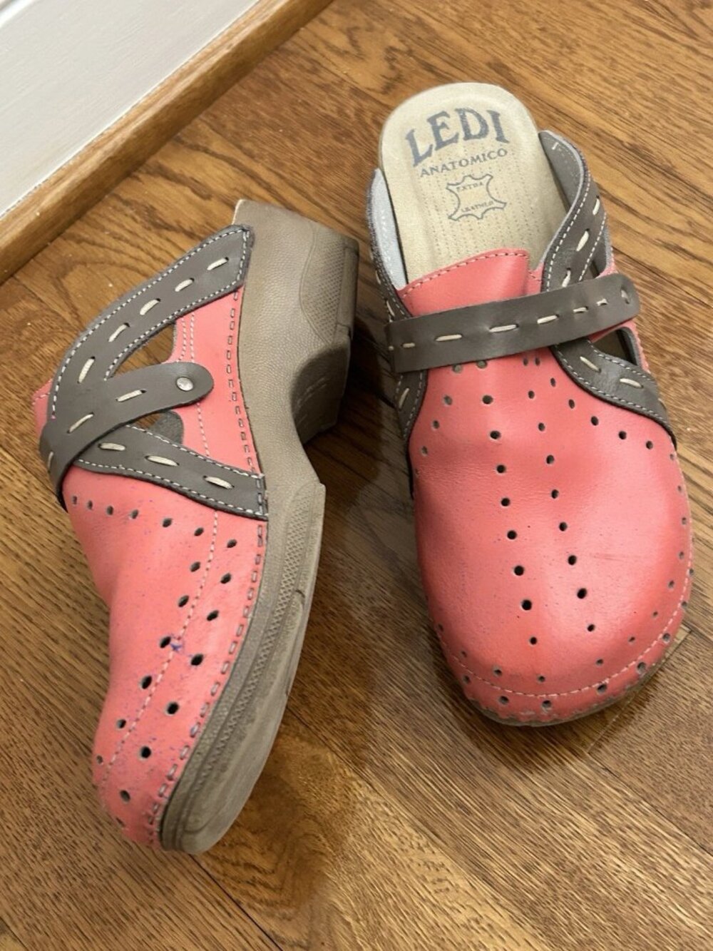 LEDI 311 Anatomic Clogs – European Leather Comfort, Size 8